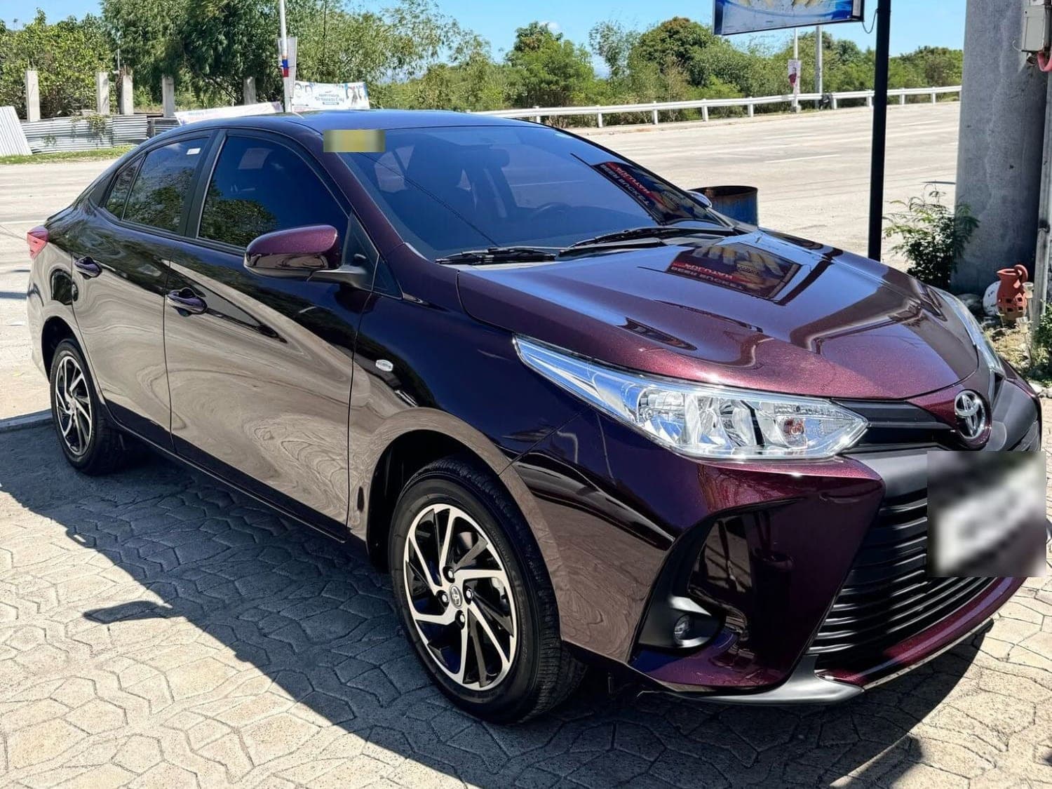 Sedan: ROYCE · Toyota Vios