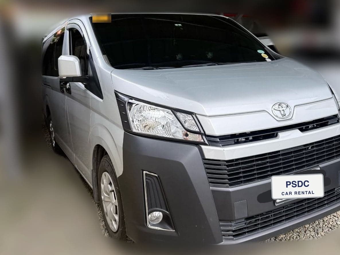 Van: ACE · Toyota Commuter Deluxe